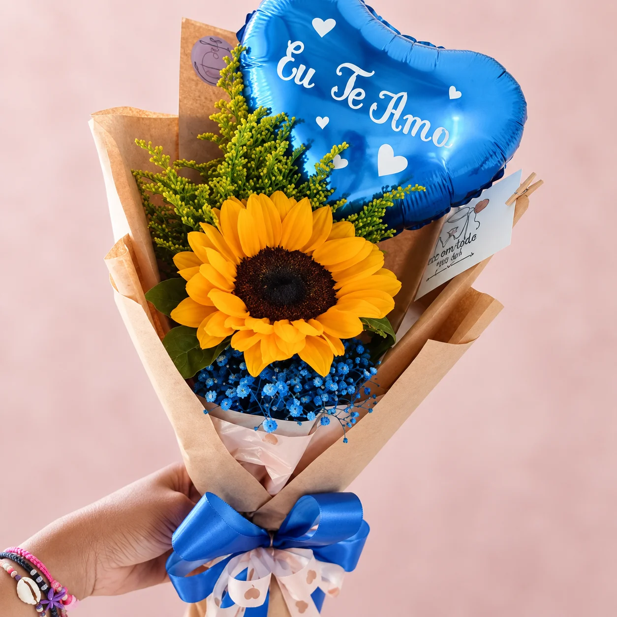 Ramo pequeño de un girasol con globo corazón - Sara Shopp Floristería Palmira