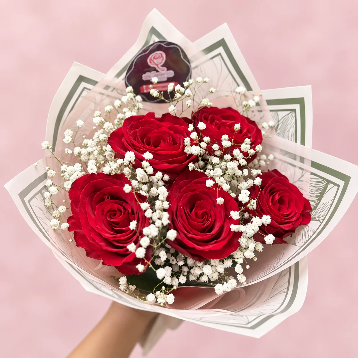 Ramo de 5 rosas rojas envueltas en gypsophila - Sara Shopp Floristería Palmira